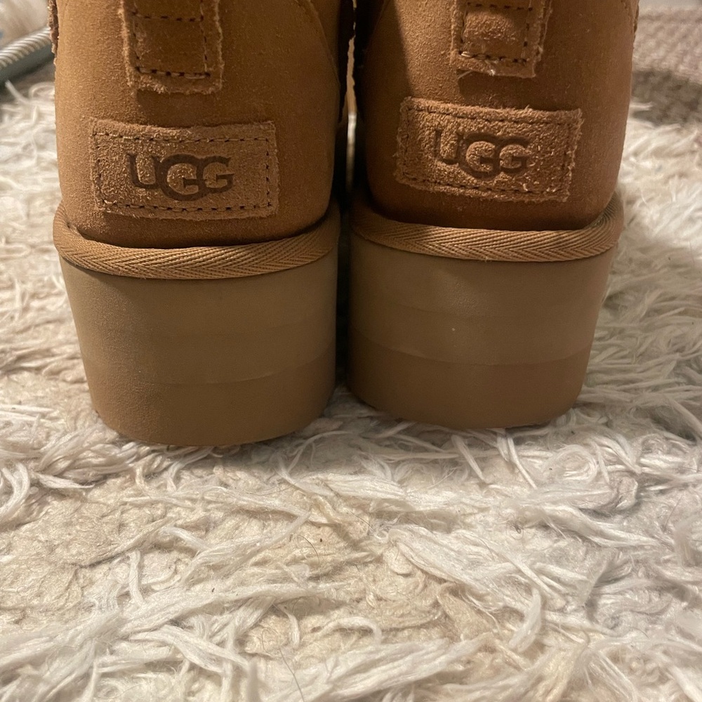 Cozy Tan Suede UGG Platform Boots - Picture 4 of 13